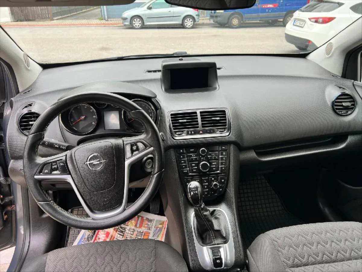 Opel Meriva 1,6 CDTi – fotografie vozu 11