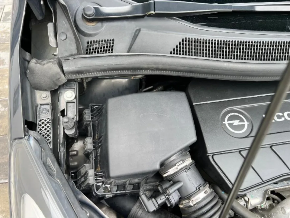 Opel Meriva 1,6 CDTi – fotografie vozu 19
