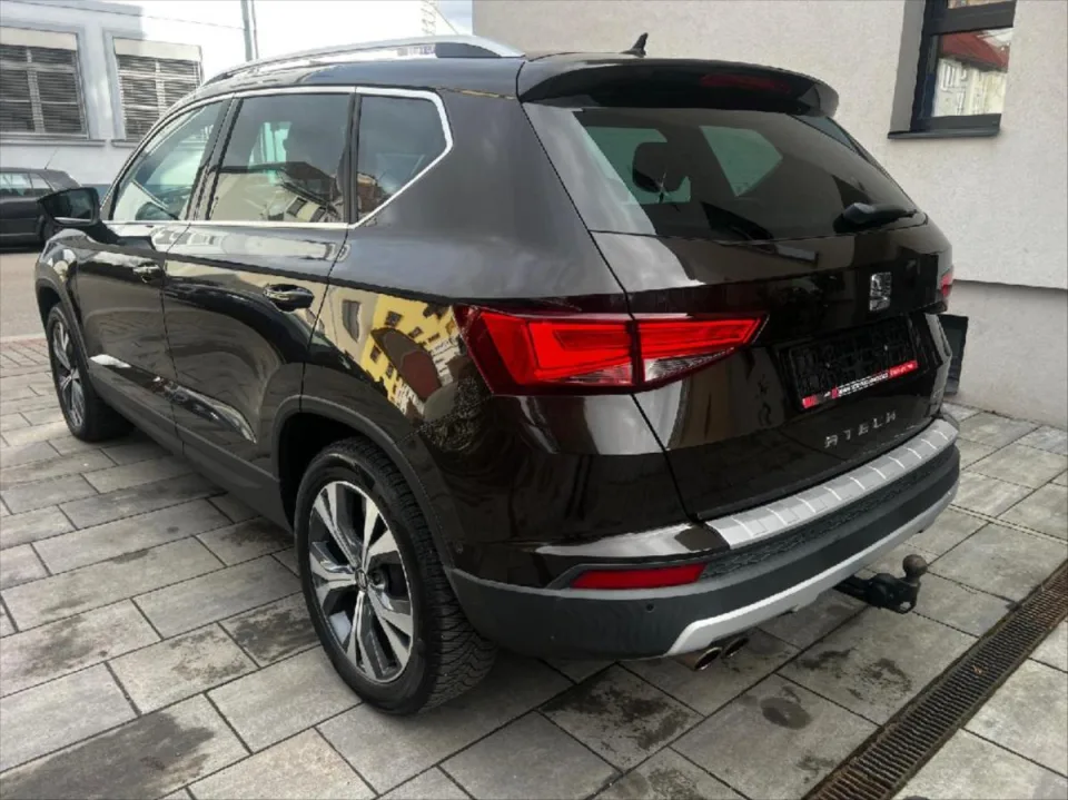 Seat Ateca 1,4 TSI ACT Xcellence 4 Drive – fotografie vozu 4