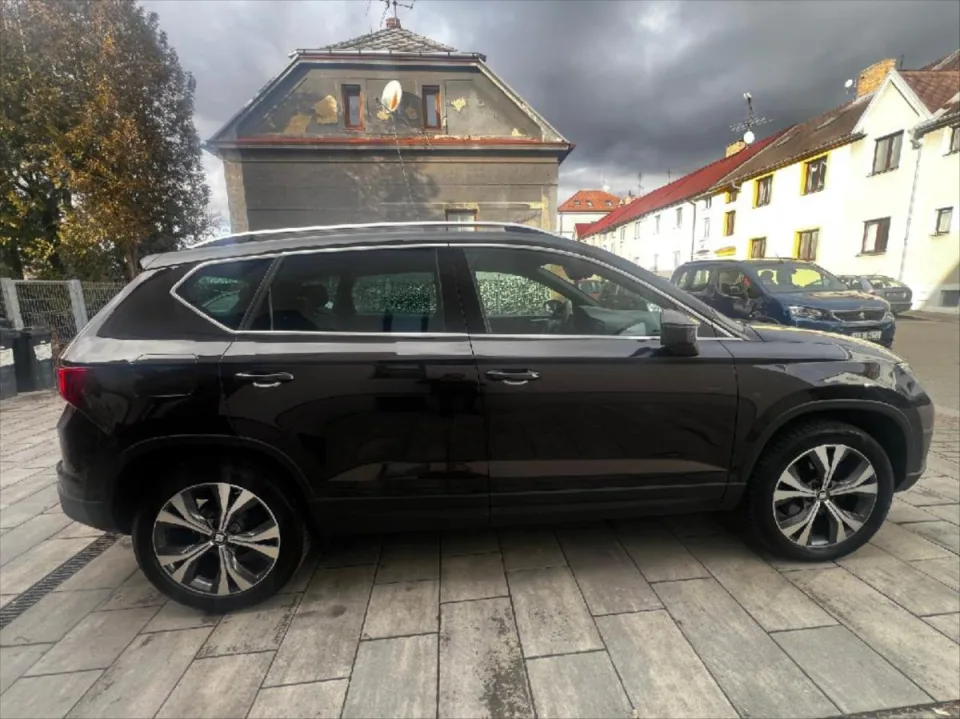 Seat Ateca 1,4 TSI ACT Xcellence 4 Drive – fotografie vozu 8