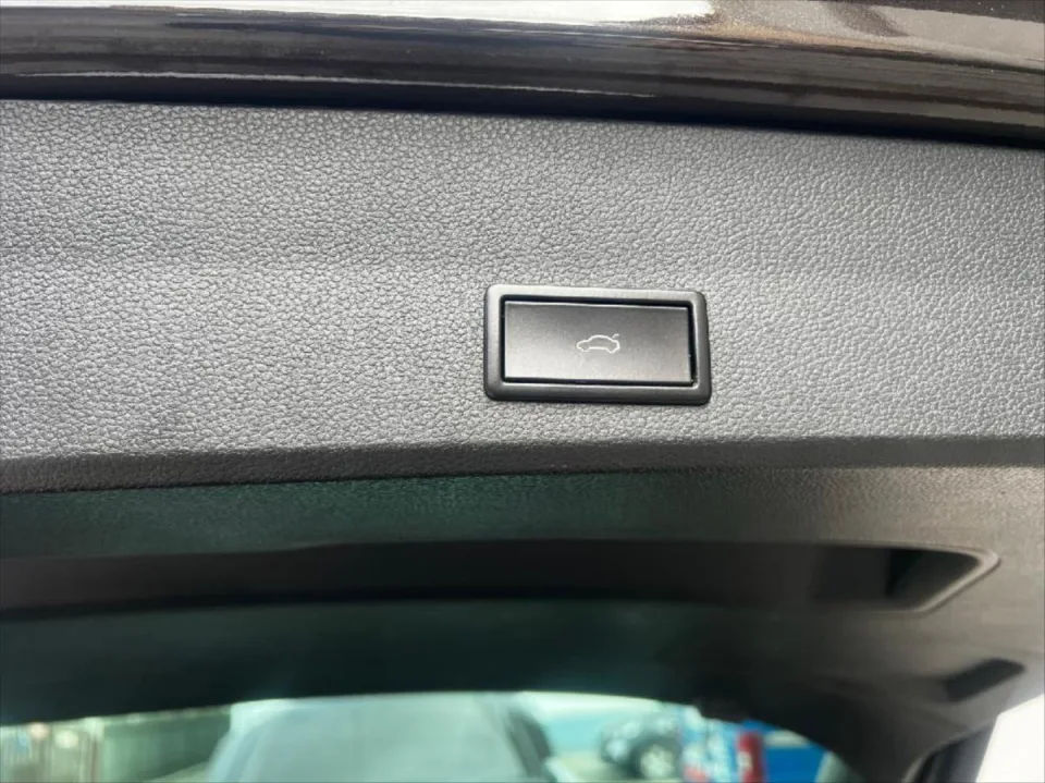 Seat Ateca 1,4 TSI ACT Xcellence 4 Drive – fotografie vozu 20