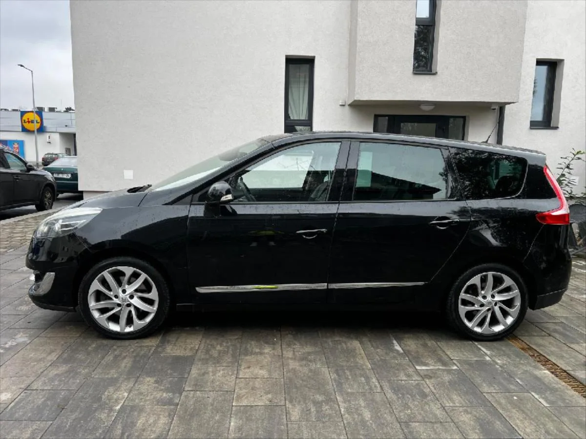 Renault Grand Scénic 2,0 2.0dCi luxe – fotografie vozu 3