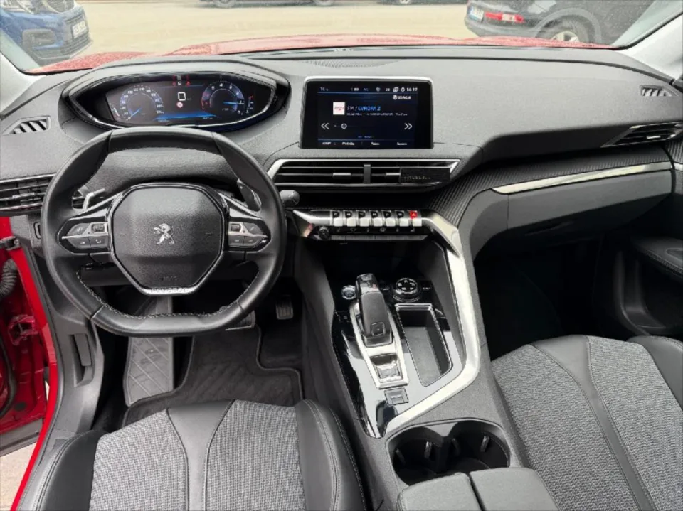 Peugeot 3008 1,2 Pure Tech Activ – fotografie vozu 12