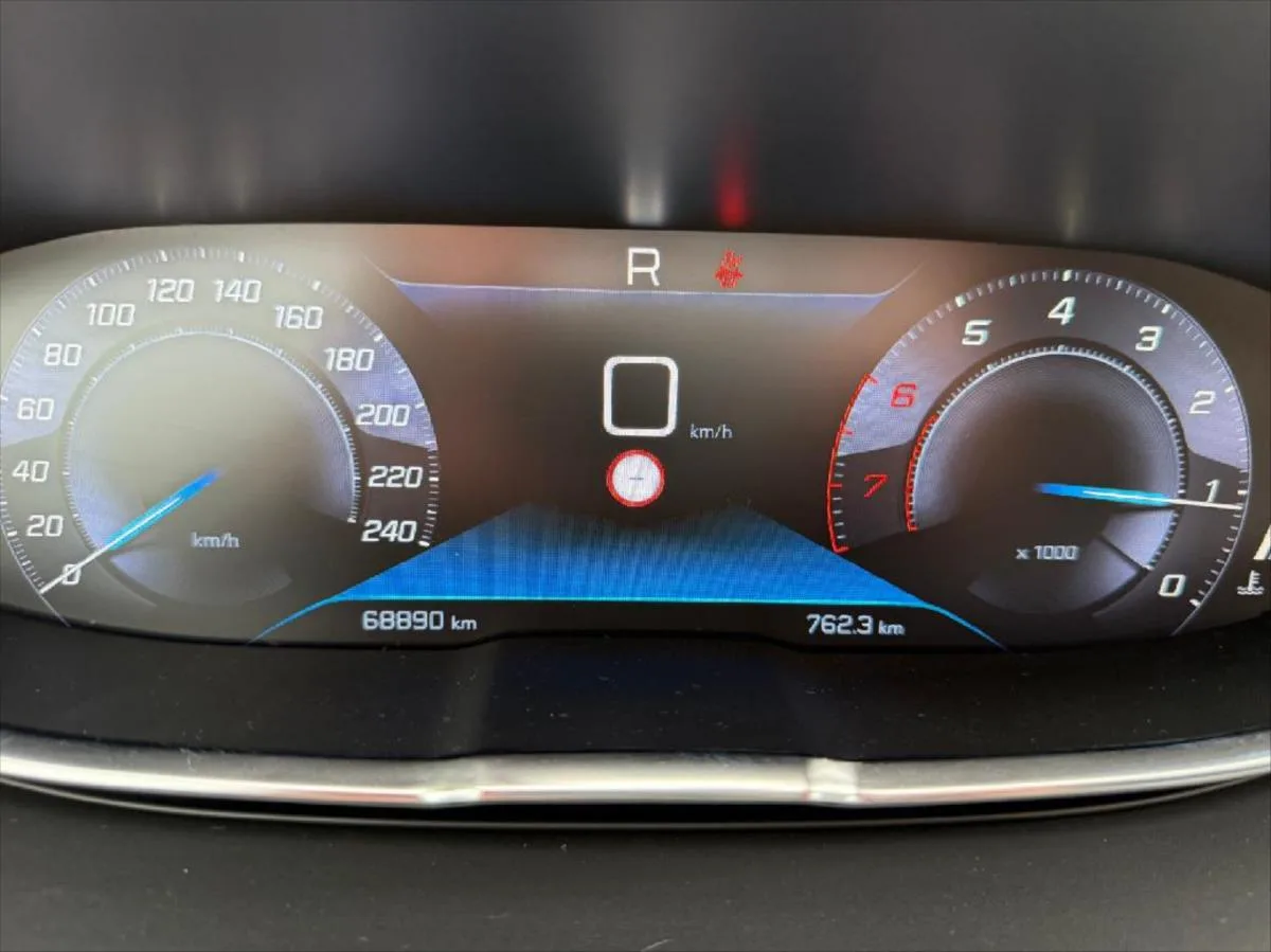 Peugeot 3008 1,2 Pure Tech Activ – fotografie vozu 14
