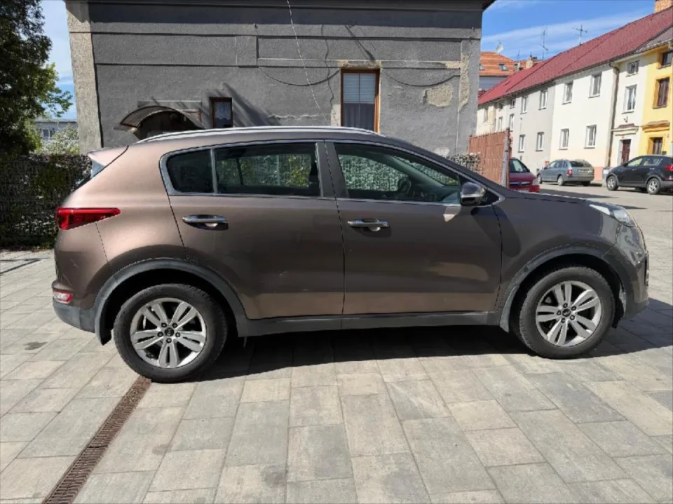 Kia Sportage 1,7 – fotografie vozu 8