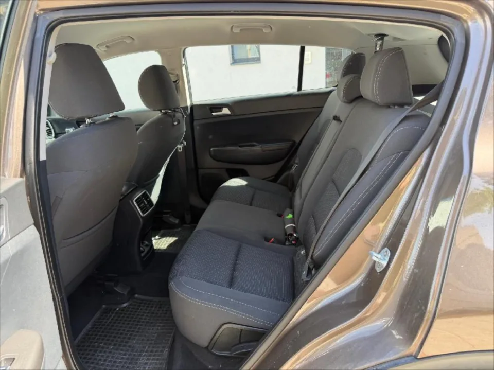 Kia Sportage 1,7 – fotografie vozu 13