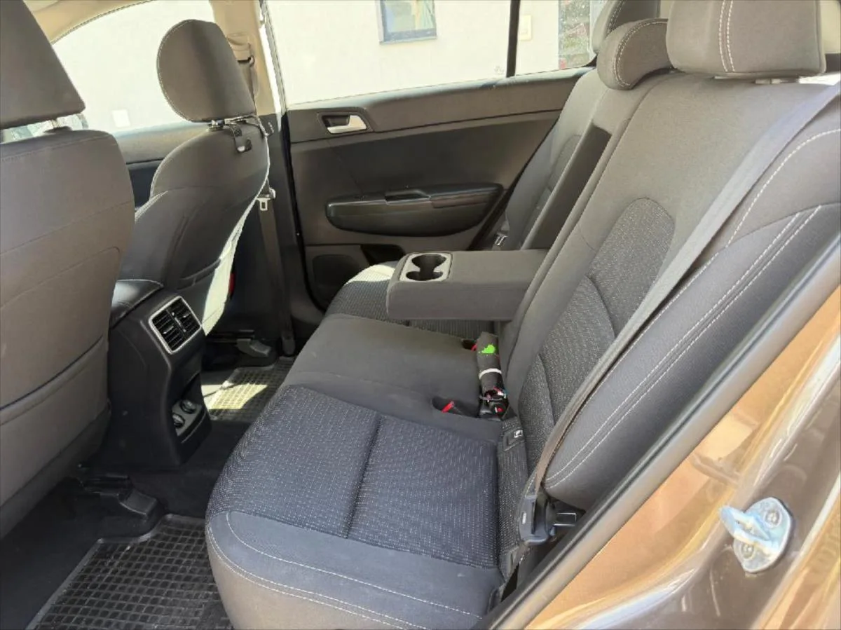 Kia Sportage 1,7 – fotografie vozu 16