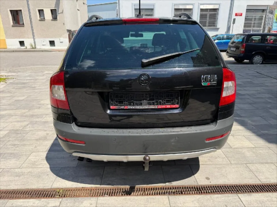 Škoda Octavia 2,0 TDI 103 kw Scout 4x4 – fotografie vozu 5