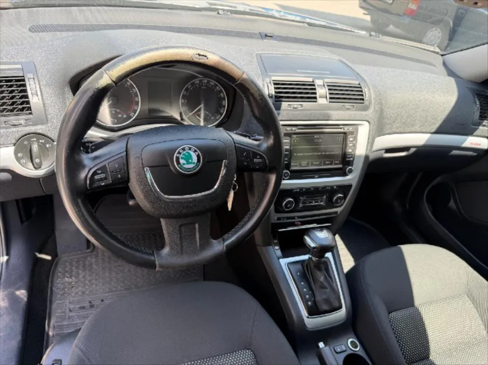 Škoda Octavia 2,0 TDI 103 kw Scout 4x4 – fotografie vozu 11