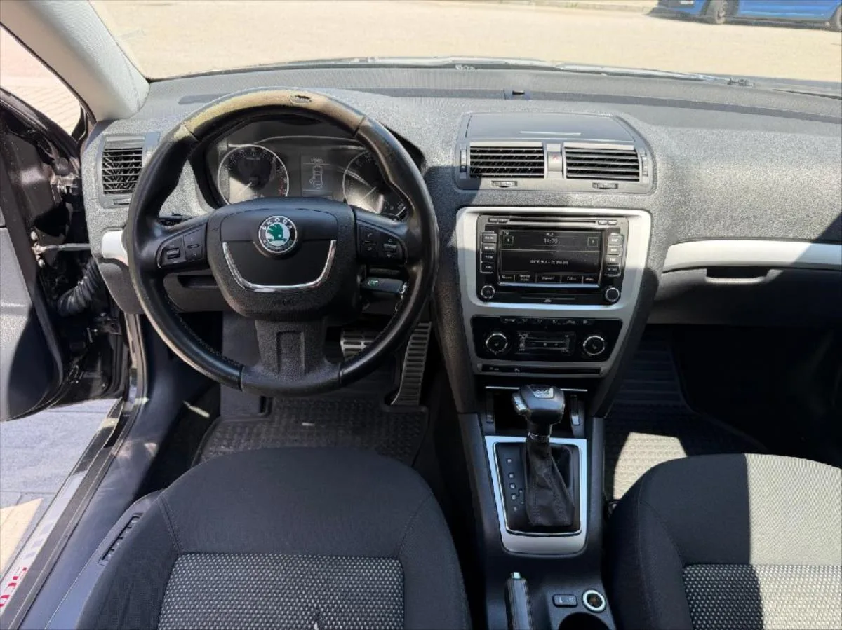 Škoda Octavia 2,0 TDI 103 kw Scout 4x4 – fotografie vozu 12