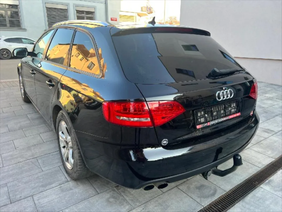 Audi A4 2,0 TDI 105kW multitronic Avant – fotografie vozu 3