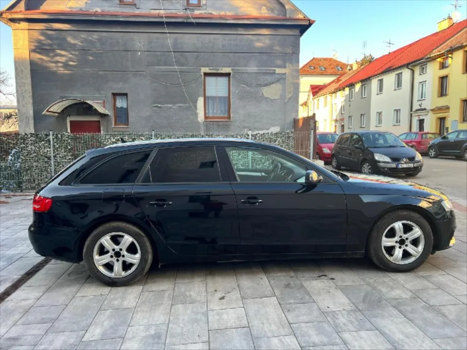 Audi A4 2,0 TDI 105kW multitronic Avant – fotografie vozu 9