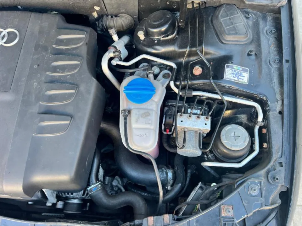 Audi A4 2,0 TDI 105kW multitronic Avant – fotografie vozu 17