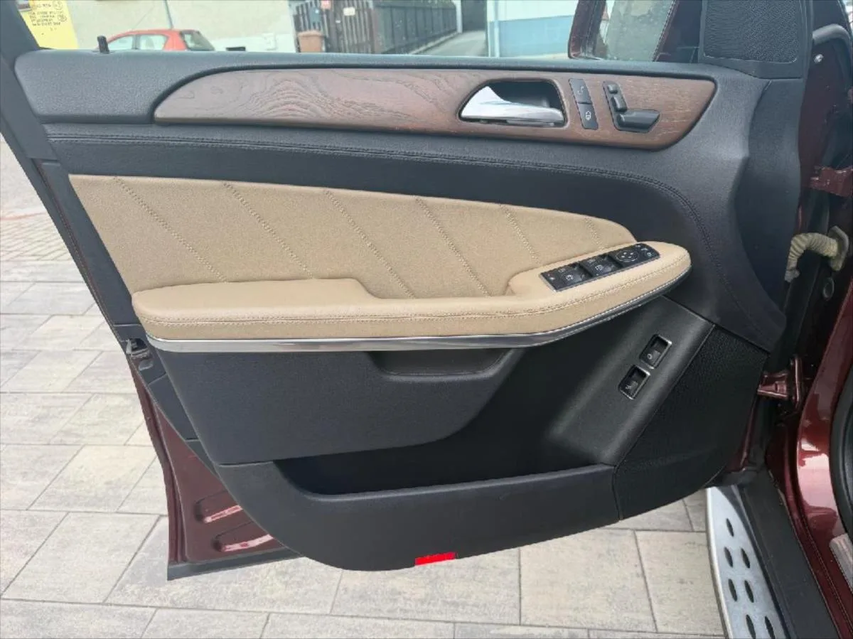 Mercedes-Benz GL 3,0 GL 350 Bluetec 4Matic – fotografie vozu 11