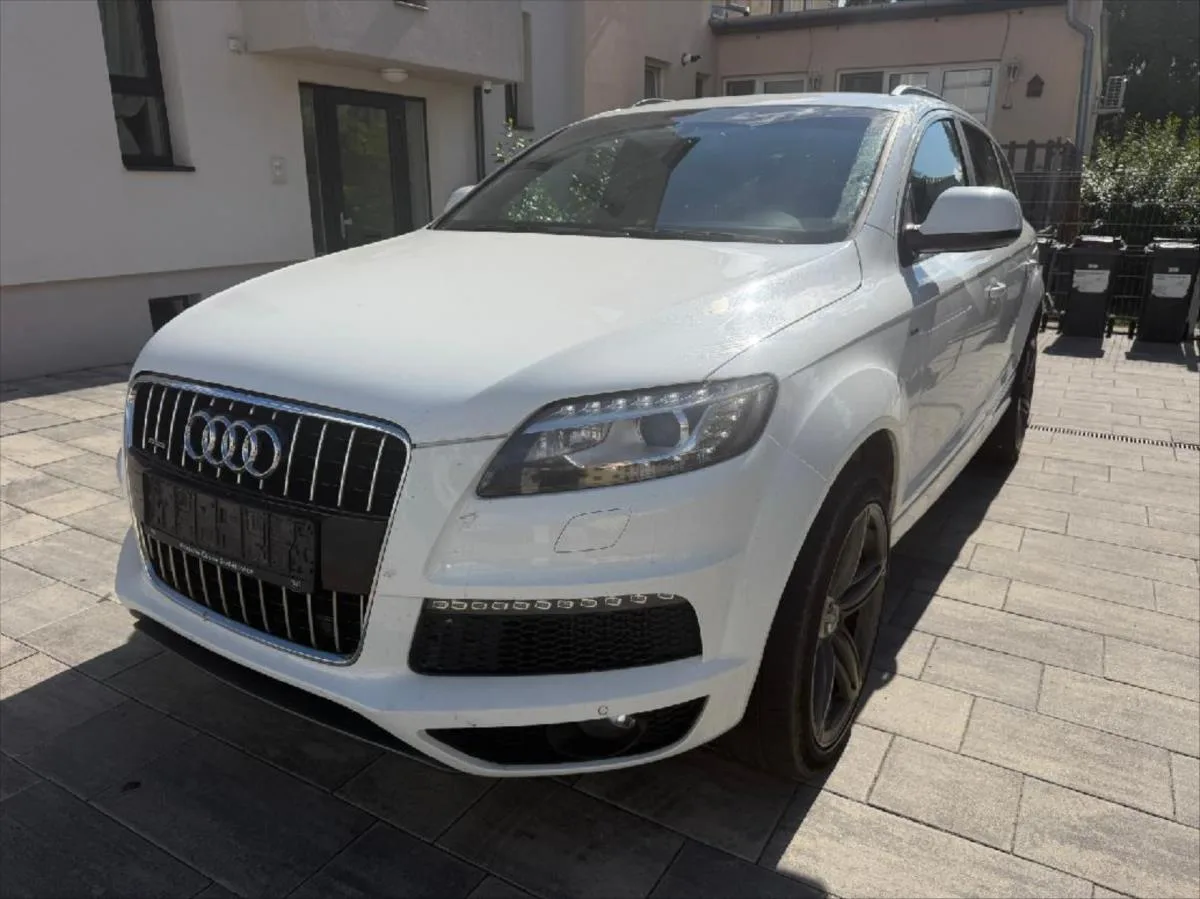 Audi Q7 3,0 TDI S-Line – fotografie vozu 2