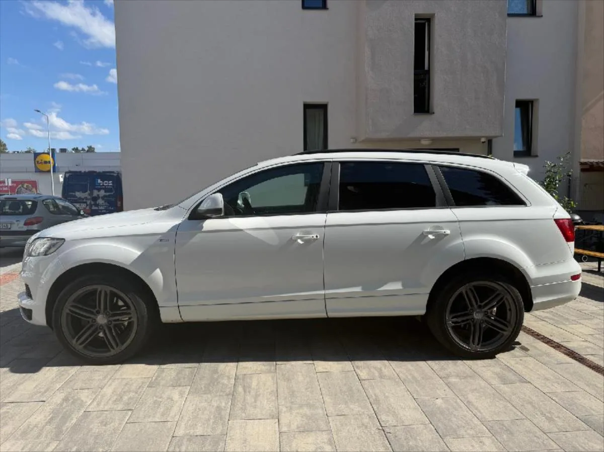 Audi Q7 3,0 TDI S-Line – fotografie vozu 3