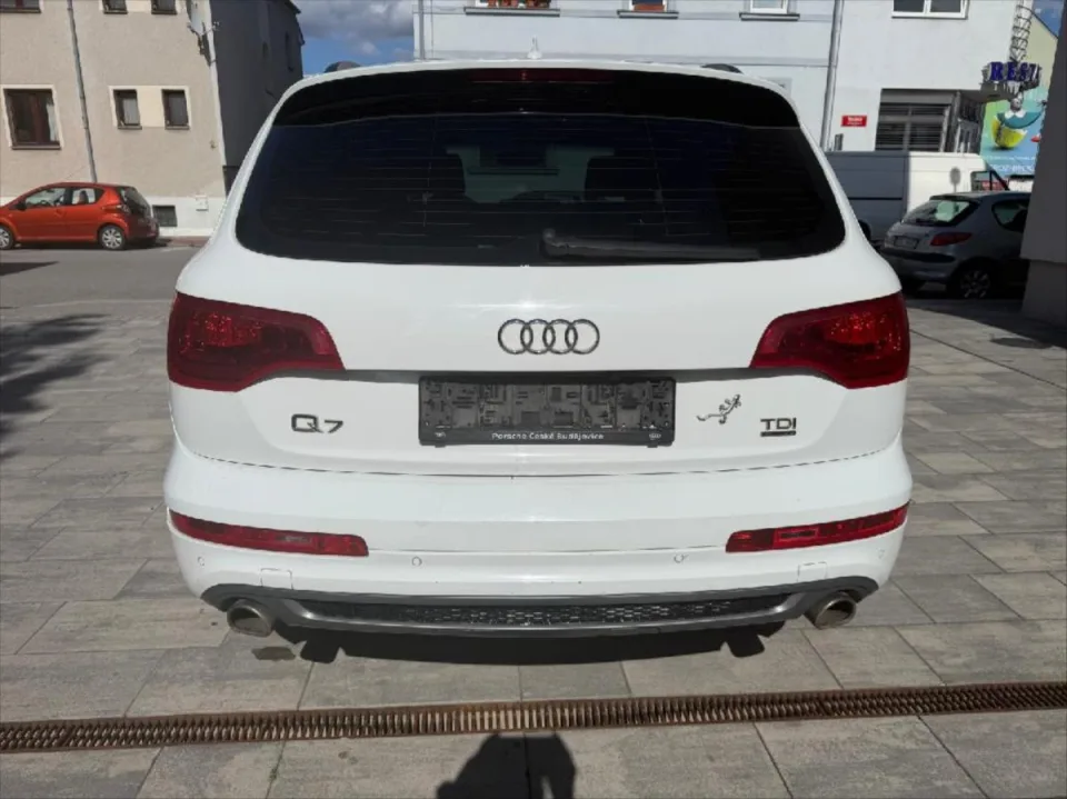 Audi Q7 3,0 TDI S-Line – fotografie vozu 5
