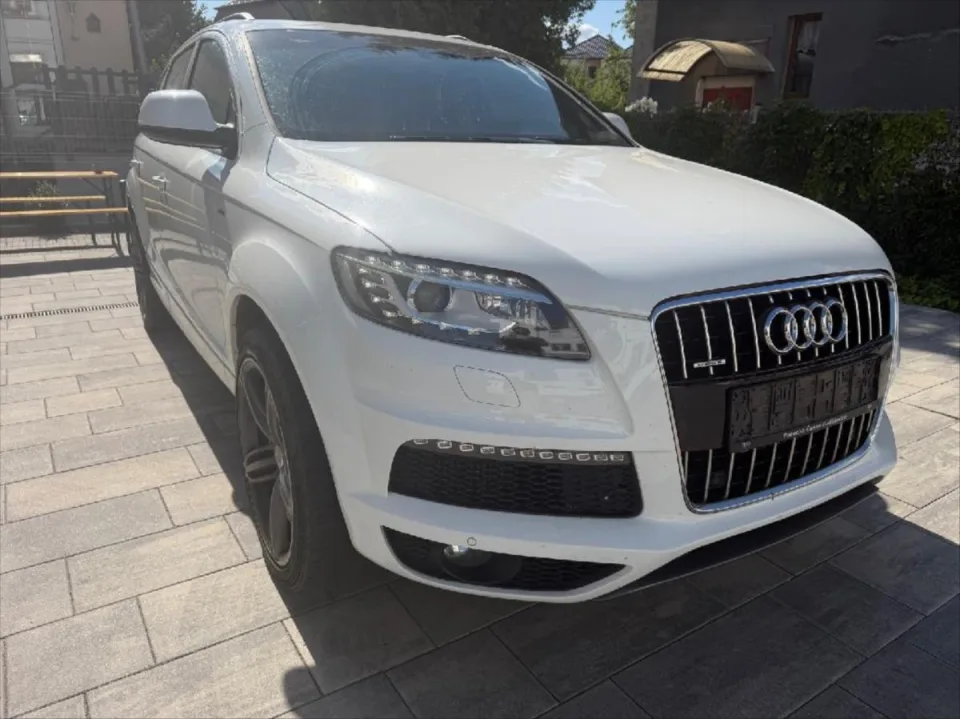 Audi Q7 3,0 TDI S-Line – fotografie vozu 8