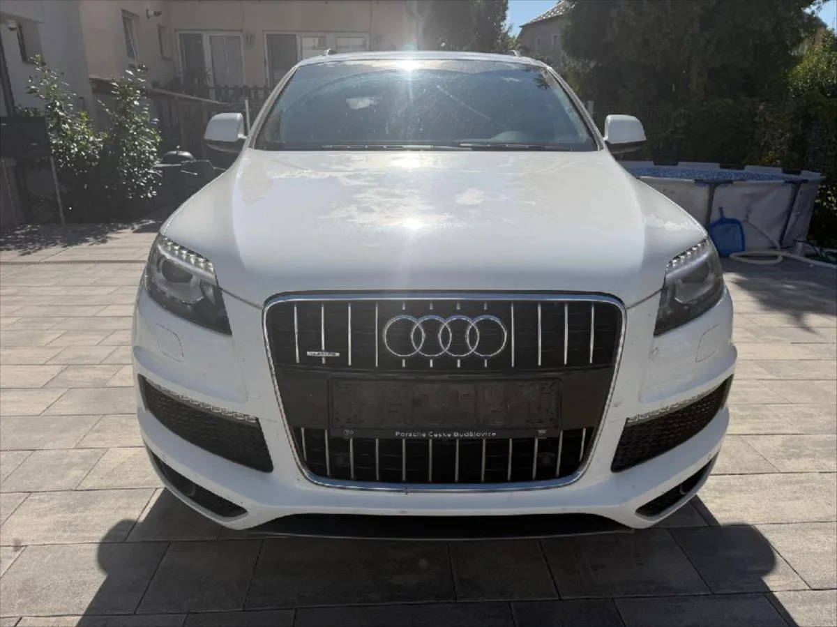 Audi Q7 3,0 TDI S-Line – fotografie vozu 9