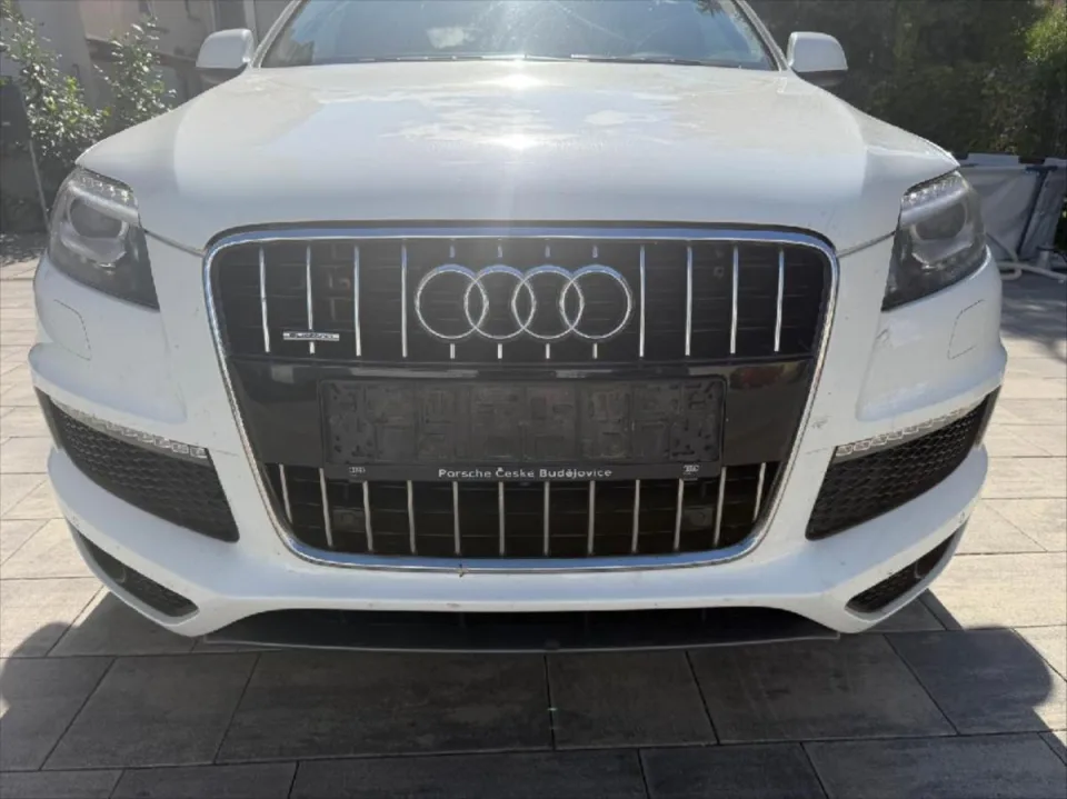 Audi Q7 3,0 TDI S-Line – fotografie vozu 10