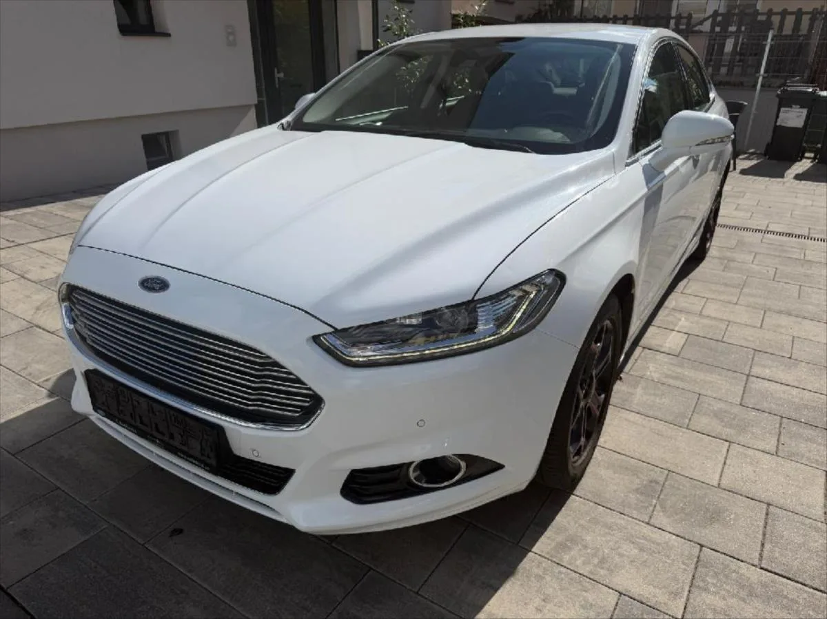 Ford Mondeo 2,0 TDCI Titanium – fotografie vozu 2