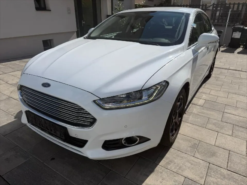 Ford Mondeo 2,0 TDCI Titanium – fotografie vozu 2