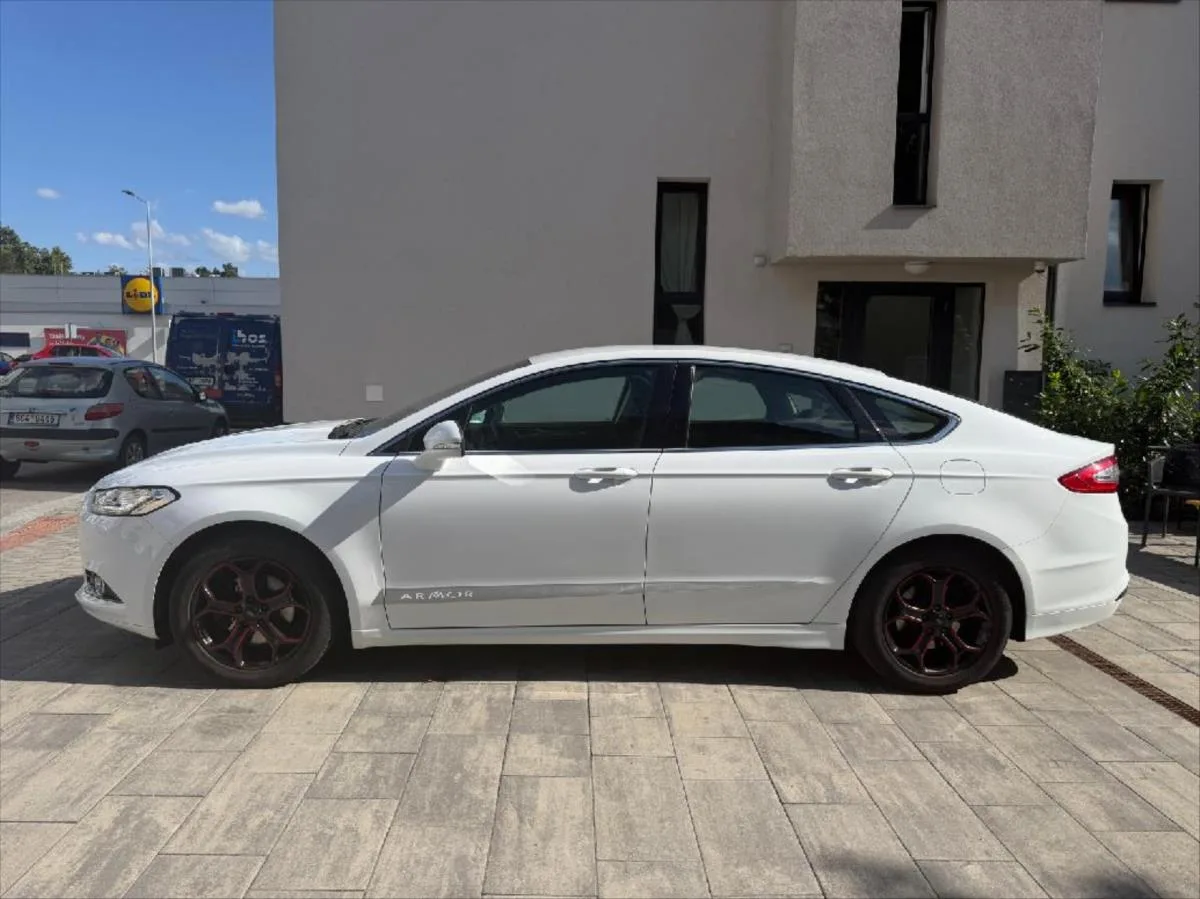 Ford Mondeo 2,0 TDCI Titanium – fotografie vozu 3