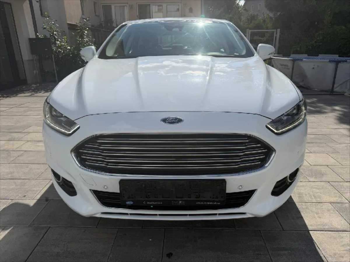 Ford Mondeo 2,0 TDCI Titanium – fotografie vozu 10