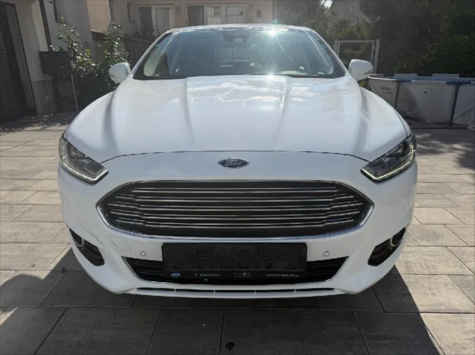Ford Mondeo 2,0 TDCI Titanium – fotografie vozu 10