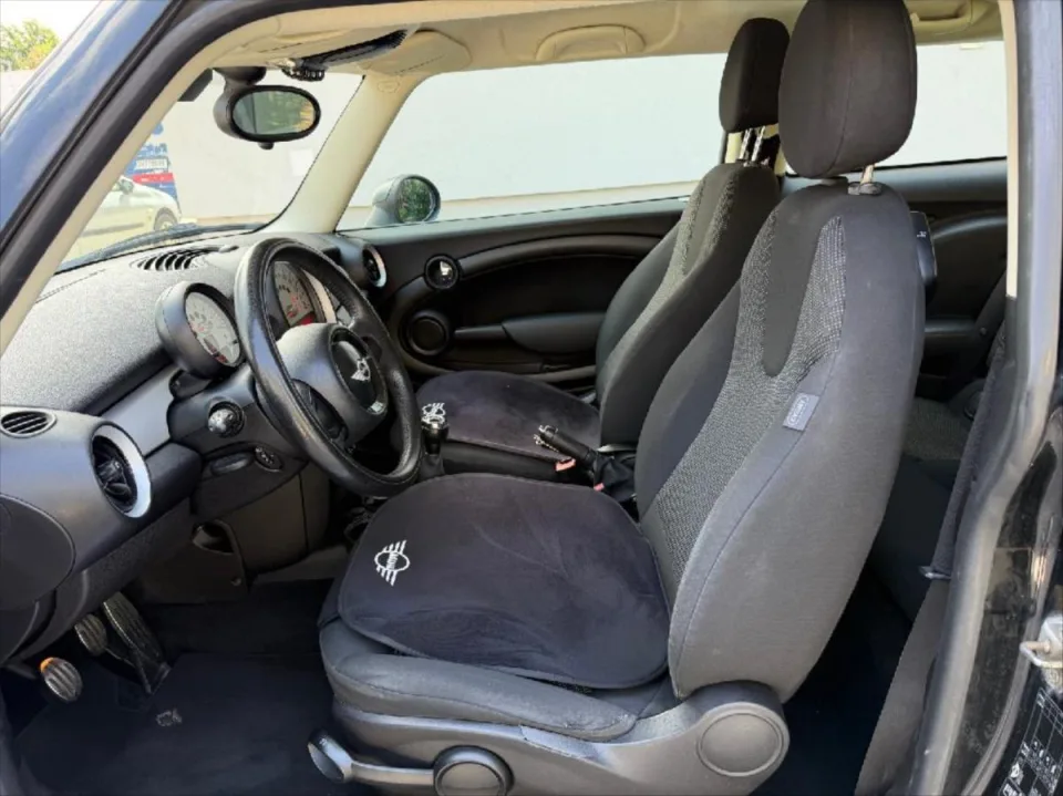 Mini One 1,6 – fotografie vozu 17