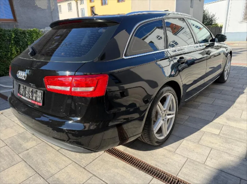 Audi A6 2,0 Combi TDI – fotografie vozu 6