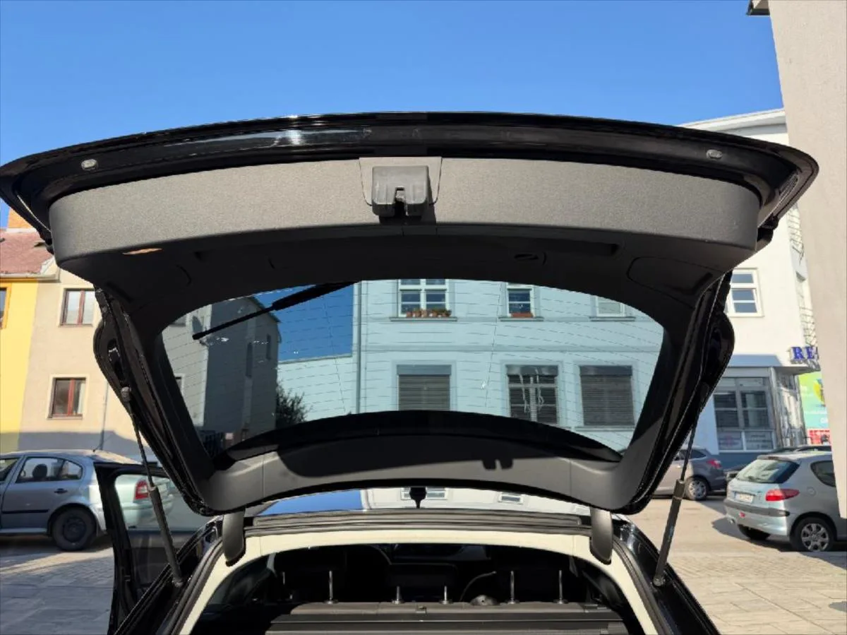 Audi A6 2,0 Combi TDI – fotografie vozu 15