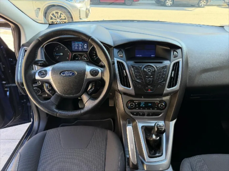 Ford Focus 1,6 TDCI Titanium – fotografie vozu 13