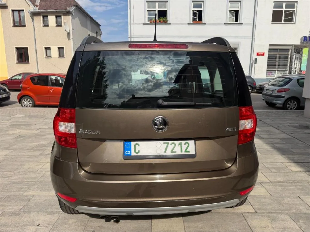 Škoda Yeti 1,4 TSI Ambition – fotografie vozu 5