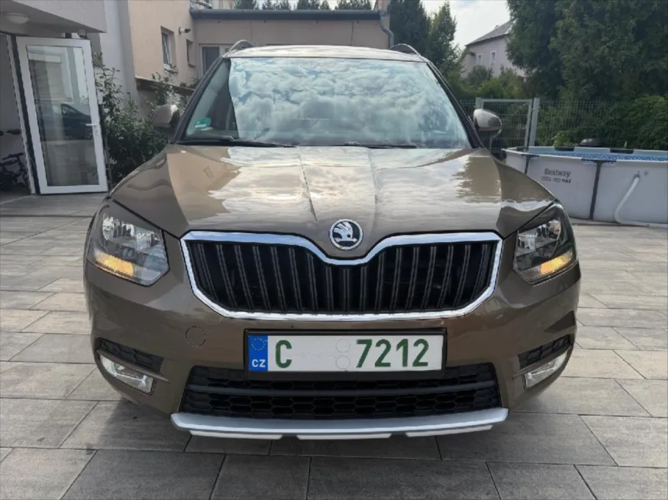 Škoda Yeti 1,4 TSI Ambition – fotografie vozu 10