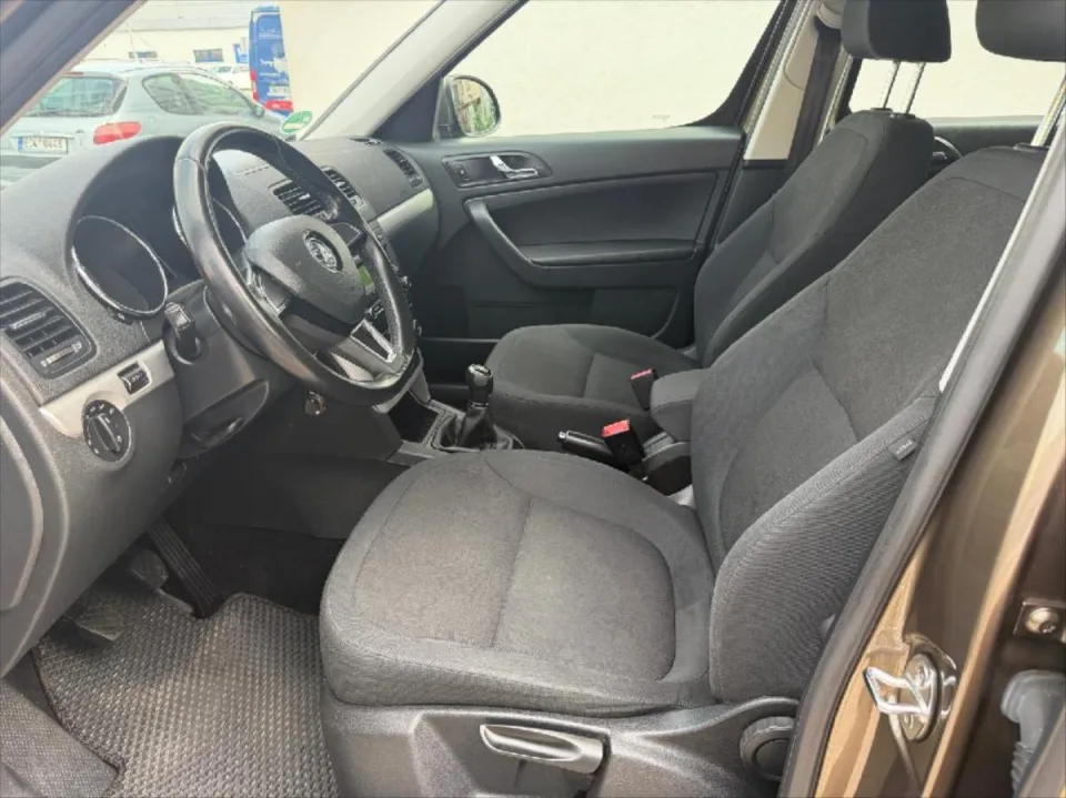 Škoda Yeti 1,4 TSI Ambition – fotografie vozu 14