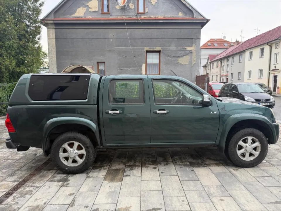 Isuzu D-Max 2,5 – fotografie vozu 8