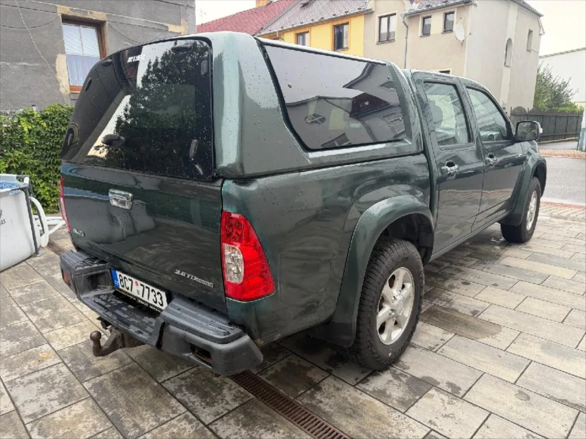 Isuzu D-Max 2,5 – fotografie vozu 9