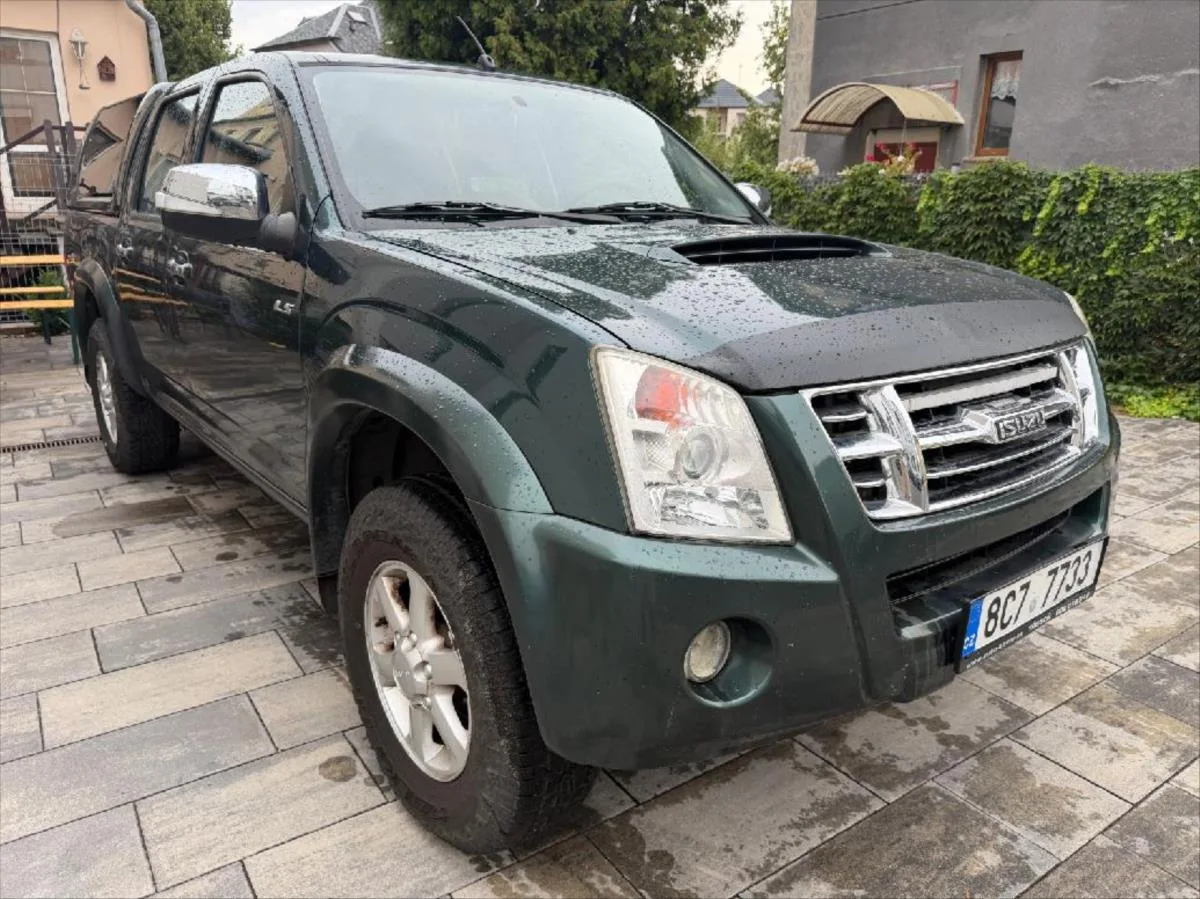 Isuzu D-Max 2,5 – fotografie vozu 10