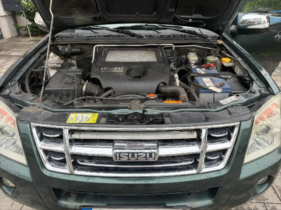 Isuzu D-Max 2,5 – fotografie vozu 16