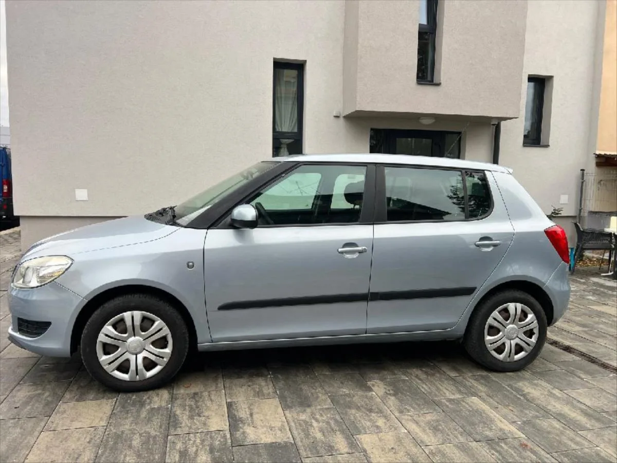 Škoda Fabia 1,6 TDI CR 55kW Elegance – fotografie vozu 3