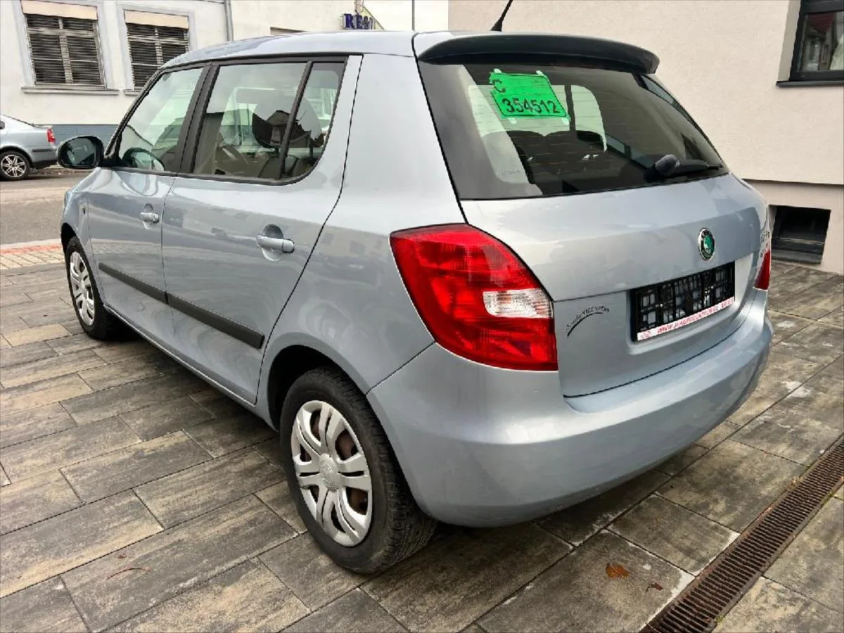Škoda Fabia 1,6 TDI CR 55kW Elegance – fotografie vozu 4