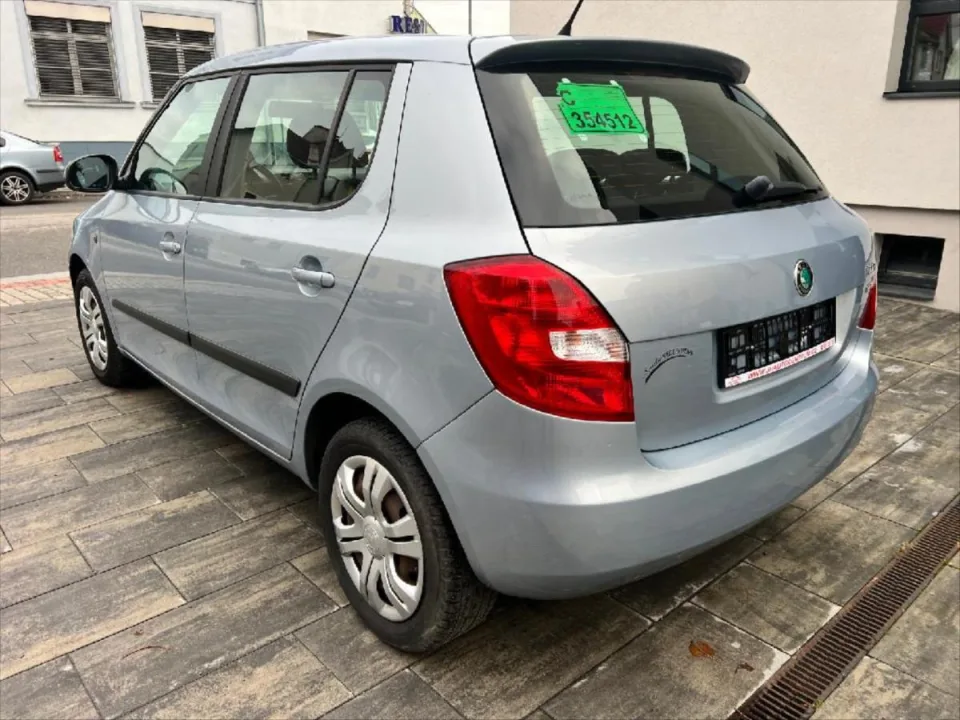 Škoda Fabia 1,6 TDI CR 55kW Elegance – fotografie vozu 4