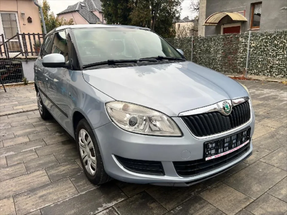 Škoda Fabia 1,6 TDI CR 55kW Elegance – fotografie vozu 7