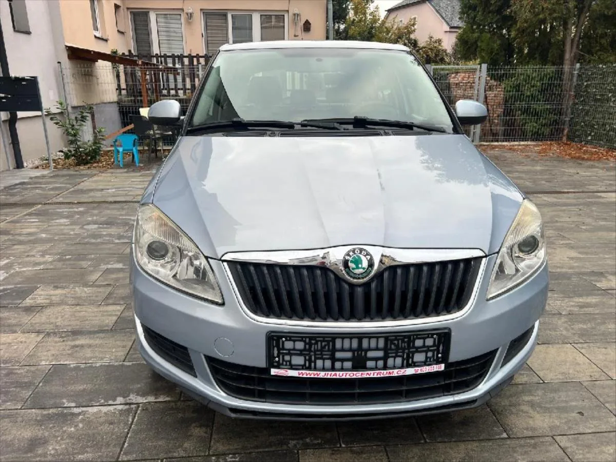 Škoda Fabia 1,6 TDI CR 55kW Elegance – fotografie vozu 9