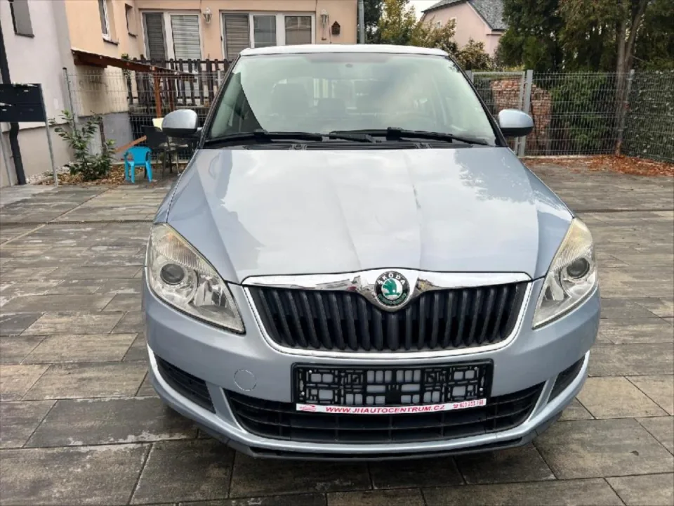 Škoda Fabia 1,6 TDI CR 55kW Elegance – fotografie vozu 9