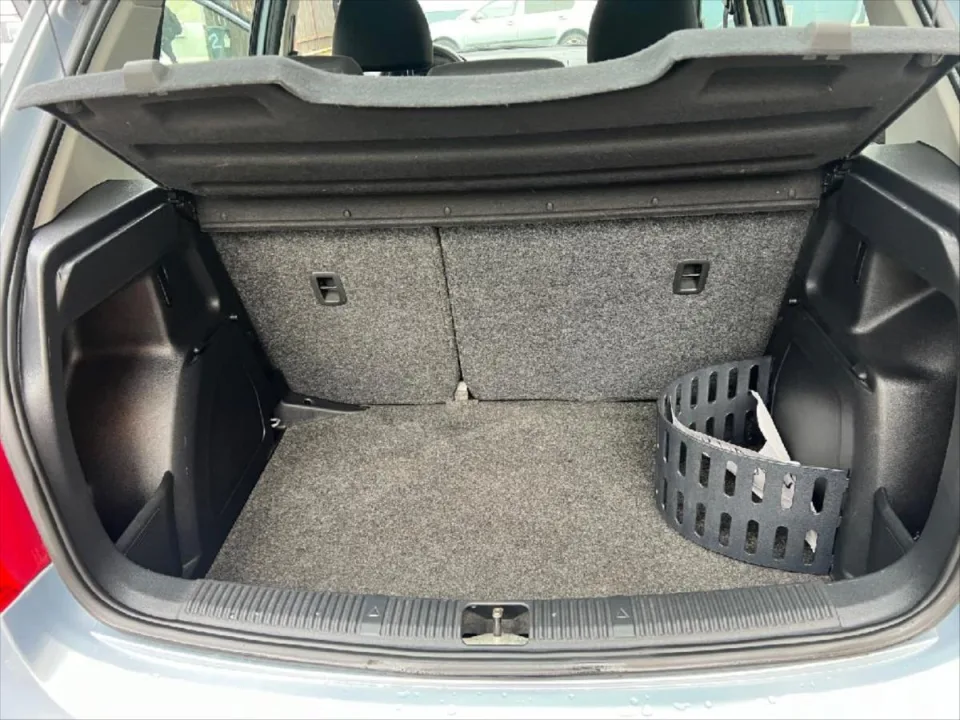 Škoda Fabia 1,6 TDI CR 55kW Elegance – fotografie vozu 16