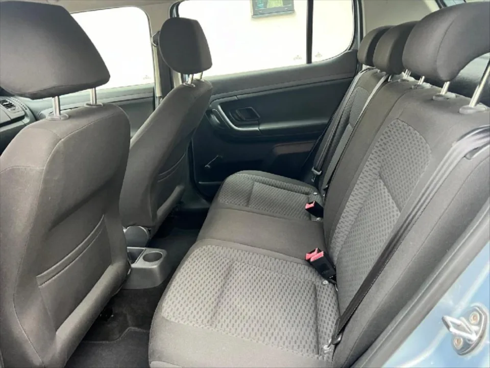 Škoda Fabia 1,6 TDI CR 55kW Elegance – fotografie vozu 17