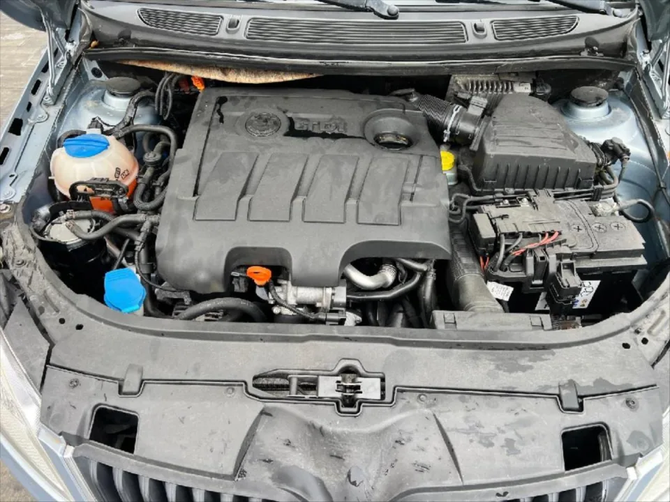 Škoda Fabia 1,6 TDI CR 55kW Elegance – fotografie vozu 20