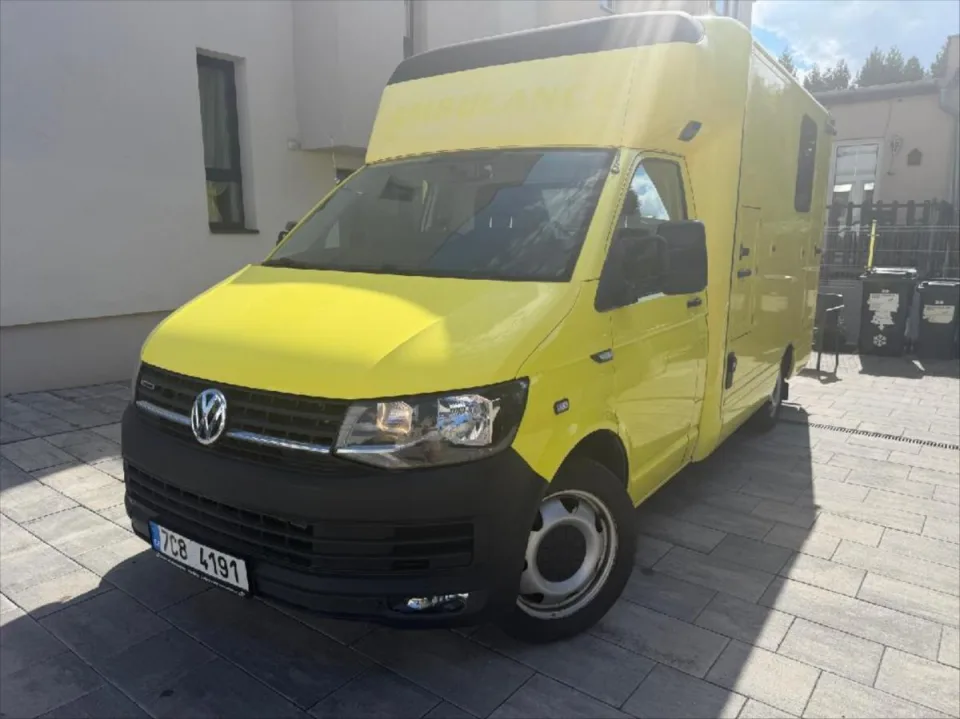 Volkswagen Transporter 2,0 TDI SANITKA – fotografie vozu 1